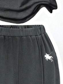 Bộ đồ bé gái in hình hoạt hình, áo tay ngắn cổ tròn và quần ngắn tay. - Màu xám đen - Xem 6