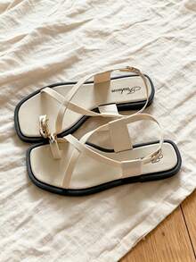 Sandal nữ màu mơ, giày nữ, sandal nữ mùa hè, dép mùa hè, giày nữ thanh lịch [nhỏ hơn 2 size], sandal khóa mới mùa hè, giày bệt nữ phù hợp đi làm hàng ngày, mua sắm ngoài trời, nghỉ dưỡng bãi biển và các dịp khác, sandal bệt mũi tròn cho nữ đi nghỉ dưỡng, sandal khóa dây đan chéo, sandal hở mũi thời trang thoải mái, sandal đi biển, sandal không mùi dùng ngoài trời và trong phòng tắm - quả mơ - Xem 4