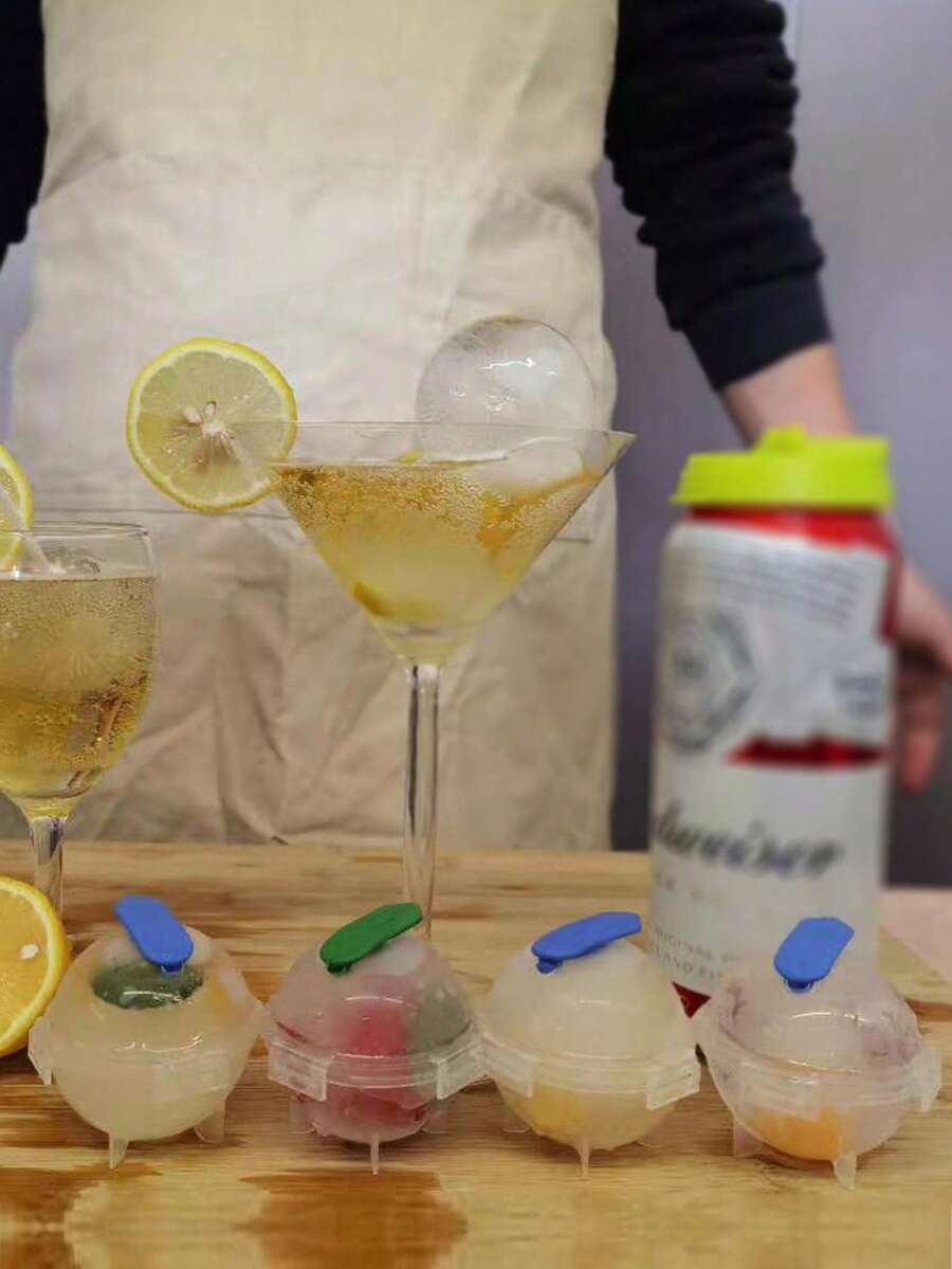 1/4pcs Plastic Whiskey Round Ice Ball Mold, Suitable For Cocktails, Home Bar, Beverage Chilling - Multicolor - View 1