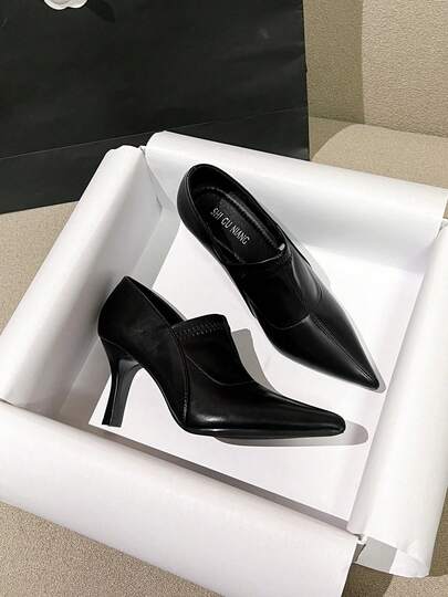 2026 Otoño Nuevos zapatos de tacón alto de punta fina con diseño minimalista y estilizado, en colores clásicos negro, beige y albaricoque, adecuados para el tránsito primavera/otoño, reuniones, que realzan la elegancia y el efecto estilizante, con detalles de costura de moda