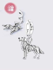 这款原创设计的金色银色吊坠，以栩栩如生的精准度捕捉了从活泼的贵宾犬到忠诚的金毛寻回犬等热门犬种的独特细节。每款吊坠均采用安全通用的搭扣设计，可轻松搭配手链、项链和手镯。 - 金銀色 - 查看 11