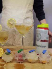 1/4pcs Plastic Round Ball Ice Cube Mold, Whiskey Ice Ball Maker, Cocktail Home Bar Drink Ice Cube Tray, Reusable Easy Release Ice Cube Maker, Kitchen Bar Tool, Valentine/Graduation Gift - Multicolor - View 1