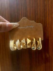 Juego de 3-9 pares de pendientes vintage con baño de oro, 9 estilos para mezclar y combinar, adecuado para ir al trabajo o a una fiesta, el brillo del metal de alta gama realza el resplandor de la piel, aros en forma de C, texturas, diseños geométricos, cubriendo todos los elementos, accesorio de joyería esencial para mujeres - Dorado - Ver 11