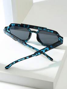 1pc Unisex Square Frame PC Material Fashion Glasses , Minimalist Stylish High-End Fashion, Suitable For Travel, Leisure, Party, Beach, Daily Wear - Blue Tortoiseshell Frame With Gray Accents - View 3