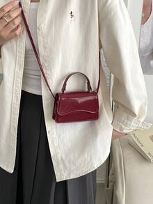 Túi xách mini tối giản màu trơn thời trang, túi đeo chéo nữ, thích hợp để đi mua sắm, sử dụng hàng ngày, phù hợp với phụ nữ trẻ, sinh viên đại học, người mới đi làm, nhân viên văn phòng. Cũng thích hợp cho văn phòng, trường học, công việc, kinh doanh, đi lại, hoạt động ngoài trời, du lịch và những chuyến đi ngắn ngày. - Màu Đỏ Sâu - Xem 7