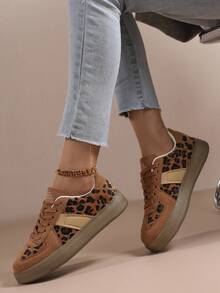 Giày bệt nữ màu kaki, kiểu dáng thoải mái, thiết kế phối màu độc đáo, giày thể thao buộc dây thời trang công sở cá tính, thích hợp cho trượt ván. - Họa tiết da báo - Xem 5