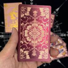 Classic Crimson Flower Chapter PET Tarot Card Gift Box Set - Complete 78 Black Gold Tarot Cards For Beginners, Tarot Card Deck With Meanings - Expert Tarot Cards, 4.7in*2.8in(12cm*7cm), Fate, Divination, Oracle Cards, Christmas, Halloween, Thanksgiving, Gift, Fortune Telling, Future, Prophecy Tarot Cards (Includes English Tarot Card Instruction Guide) - 彩色 - 查看 7