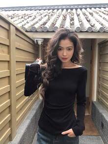 Áo thun dài tay hở lưng ren khoét lỗ dành cho nữ, có đệm ngực, thiết kế cổ lệch vai, kiểu dáng thanh lịch mới về mùa xuân màu đen. - màu đen - Xem 3