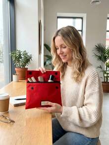 Gucci Women's Red Cosmetic Bag, Large Capacity Portable Handbag, Convenient Storage, Vintage Elegant, Suitable For Outdoor Carry - Red - View 1