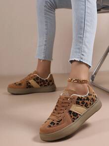 Giày bệt nữ màu kaki, kiểu dáng thoải mái, thiết kế phối màu độc đáo, giày thể thao buộc dây thời trang công sở cá tính, thích hợp cho trượt ván. - Họa tiết da báo - Xem 9