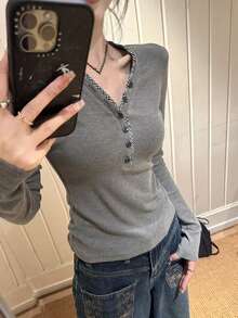 Sweet & Cool Plaid Patchwork V-Neck Long Sleeve T-Shirt, Slim Fit Layering Top, Spring/Summer - Grey - View 2