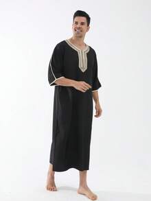 Middle Eastern Style Gold Embroidered Men's Robe, Loose 3/4 Sleeve Muslim Prayer Outfit, Arabic Black Long Robe - Black - View 4