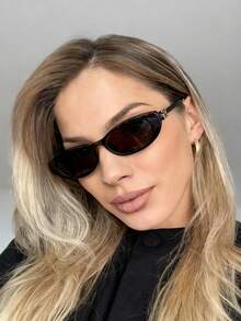 一副黑色镜框灰色镜片休闲时尚眼镜 - 彩色 - 查看 1