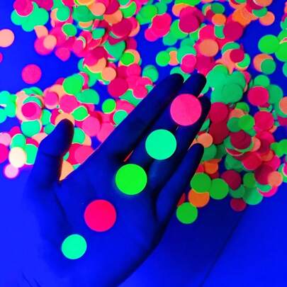 [200pcs/1000pcs Glow Confetti Dots] 200pcs/1000pcs Glow-In-The-Dark Confetti - Neon Fluorescent Tissue Confetti Dot Blacklight Glow Party Confetti For Blacklight Neon Party, Birthday, Wedding Supplies , Events & Celebrations