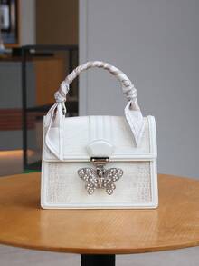 2026新款高品质时尚链条珍珠水钻蝴蝶通勤渐变鳄鱼纹压花小方包，奢华法式小众设计丝带斜挎单肩包 - 米色 - 查看 7