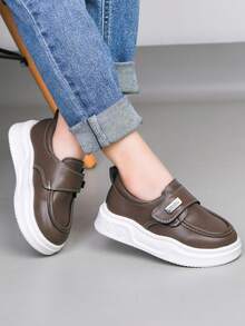 1 Pair Children Flat Shoes, 2026 New Boys Girls Leather Shoes, Casual Running Campus Sports Sneakers - Brown - View 4