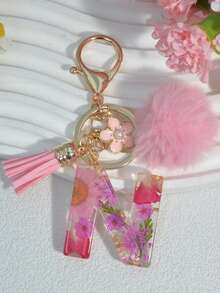 1pc Dried Flower Letter Keychain Resin Pendant Daisy Flower Keyring, Pink Gift With Pom Pom Tassel Charm - Pink - View 11