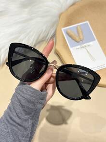 1pc Retro Y2K Cat Eye Fashion Glasses, Versatile Multi-Color Gradient Stainless Steel Frame, Ideal Gift For Men & Women, Suitable For All Seasons - Multicolor - View 9