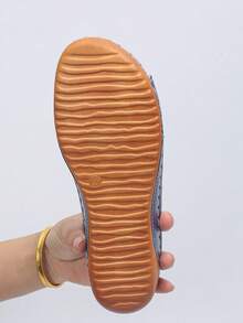 加大码 36-45 夏季新款时尚简约藏蓝色 PU 鞋面圆头女士坡跟凉鞋，户外沙滩轻便舒适一脚蹬拖鞋 - 藏蓝色 - 查看 8