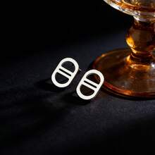 Women's Fashion Double D Stud Earrings, Stainless Steel Letter Earrings, Suitable For Daily Wear, Gatherings, Birthday Parties, Valentine's Day, Mother's Day Gifts - Double D Earrings - View 6