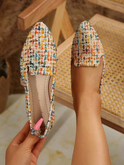 Wide Fit Women's Solid Color Pointed Toe Slip-On Flat Shoes, Casual Minimalist Style, Suitable For Daily Wear, Office, Commuting In Autumn, Beige, Blue Plaid, Soft Sole, Plus Size