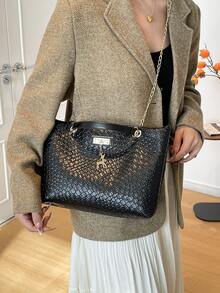 Luxury And Fashionably Stylish With A Sense Of Sophistication. New 2026 Model. Elegant And Simple Style. Women's Bag With An Elegant And Stylish Crossbody Design. - Black - View 10