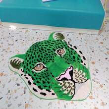 Plush Leopard Head Shaped Decorative Carpet, High-Density Polyester Fiber Animal Pattern Area Rug, Non-Slip Carpet, Thick & Soft Texture, Comfortable Foot Feel, Decorative Carpet For Home, Machine Washable, Stable Non-Slip Backing, Indoor Floor Decor, Suitable For Doormats, Small Rugs, Welcome Mats - Green - Premium - View 3