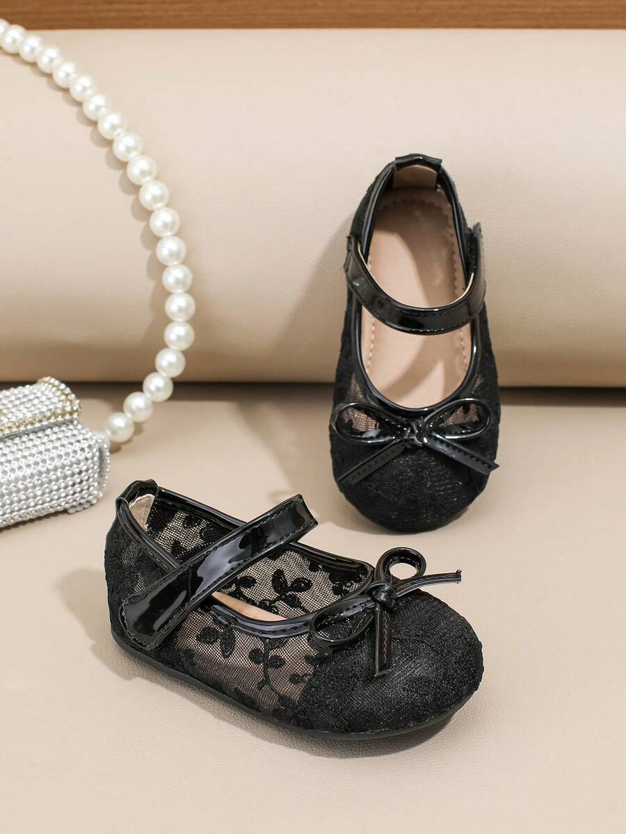 1双新款女童平底凉鞋，透气蕾丝，百搭时尚儿童公主鞋 - 黑色 - 查看 1