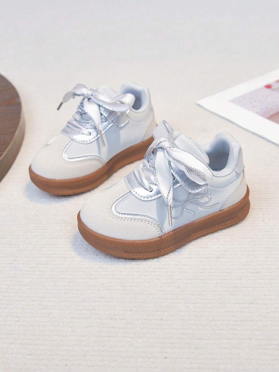 1双女童灰色休闲运动鞋，公主风软底薄底运动鞋，儿童春秋新款 - 灰色 - 查看 1