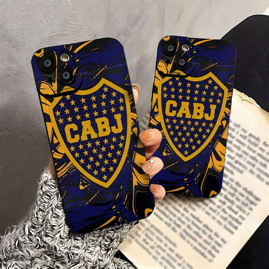 Escudo del Boca Juniors con estrellas y fondo abstracto. Esta elegante funda es compatible con Samsung, Apple, OPPO, , etc. Fabricada en TPU flexible, resistente a golpes y arañazos, ofrece una excelente protección contra caídas y un agarre cómodo. Es un regalo ideal para familiares, amigos y seres queridos, y una opción perfecta para festivales. - Negro - Ver 1