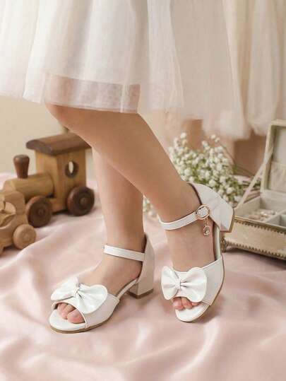 1 Pair Girls' Summer High Heel Sandals, White Versatile Bow Decor, Buckle Closure, Rhinestone Pendant, Chunky Heel, Suitable For Party, School Performance, Street Matching