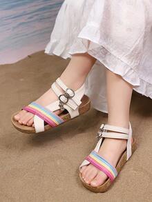 1 Pair Girls' Summer Fashion Rainbow Striped Sandals With Rhinestone Pendant Decoration, Soft Sole, Suitable For 3-15 Years Old Girls To Wear For Beach, Vacation, Daily Casual, School Activities, Parent-Child Play - White - View 3