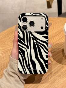GIIPPA Zebra Pattern Zebra Print Phone Case – Bold Black & White Stripes - Black and White - View 3