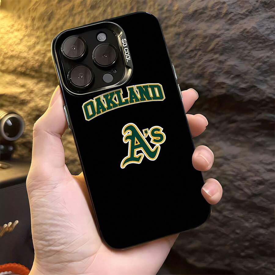 Funda para teléfono con el logotipo de Oakland Athletics Compatible con fundas para teléfonos , 17, 16 Pro Max, 15 Pro Max, 13 y 12 Brinda protección contra golpes y caídas Un gran regalo para fanáticos de los deportes y amantes del béisbol - Negro - Ver 1