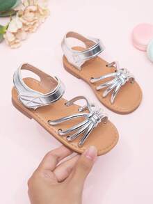 1 Pair Summer Party & Wedding Cute Striped Woven Hook And Loop Princess Style Lace Flat Sandals For Toddler Girls - Silver - View 6