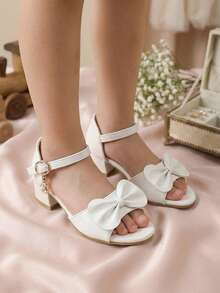 1 par de sandalias de tacón alto de verano para niñas, con decoración de lazo versátil blanco, hebilla, colgante de strass, tacón grueso, adecuado para fiestas, actuaciones escolares, combinar con atuendos, lazo versátil negro, rojo - Blanco - Ver 2