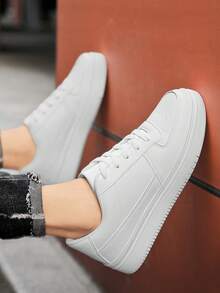 新款男士白色时尚运动鞋，经典简约白色休闲鞋，百搭白色运动鞋，学生鞋，户外鞋 - 白色 - 查看 6