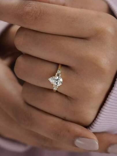 925纯银水滴形女士戒指，镶嵌闪亮立方氧化锆，订婚/结婚戒指