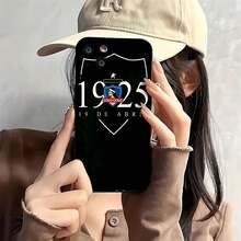 Emblema del Colo-Colo con fecha y nombre del equipo. Esta elegante funda es compatible con Samsung, Apple, OPPO, , etc. Fabricada en TPU flexible, resistente a golpes y arañazos, ofrece una excelente protección contra caídas y un agarre cómodo. Es un regalo ideal para familiares, amigos y seres queridos, y una opción perfecta para festivales. - Negro - Ver 3