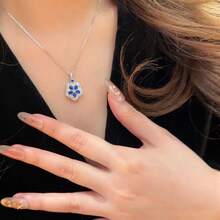 优雅三叶草蓝色吊坠项链，铂金镀层锁骨链，女士日常佩戴饰品 - 藍色 - 查看 4