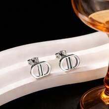 Women's Fashion Double D Stud Earrings, Stainless Steel Letter Earrings, Suitable For Daily Wear, Gatherings, Birthday Parties, Valentine's Day, Mother's Day Gifts - Double D Earrings - View 4