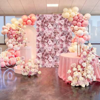 花卉墙板套装 – 粉色/白色人造玫瑰花板，搭配仿真丝玫瑰装饰，非常适合婚礼、生日、家居装饰和摄影背景。