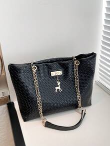 Luxury And Fashionably Stylish With A Sense Of Sophistication. New 2026 Model. Elegant And Simple Style. Women's Bag With An Elegant And Stylish Crossbody Design. - Black - View 2
