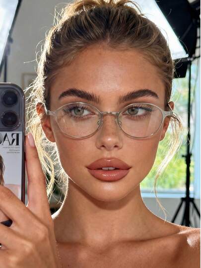 1 Pair Unisex Oval Metal Non-Prescription Glasses Glasses, Elegant Silver Color, American Style Suitable For Daily Office And University Wear, Transparent Lenses For Computer, Gaming, TV, And Mobile Use, Women Eyewear Accessory