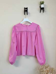 Hermiss Plain Blouse With A Round Neck Decorated With Studs On The Upper Part And Long Elasticated Sleeves. One Size Fits S/M. New Autumn/Winter Collection. Estimated Delivery 1-3 Business Days (Mainland Spain). - Màu Hồng baby - Xem 4