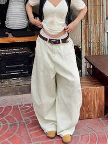 Calça cargo feminina casual estilo retrô americano, com pernas largas e modelagem flare, comprimento até o tornozelo, jeans de cor sólida que afina a silhueta, com bolsos e fechamento em zíper para uso diário. - Bege - Ver 3