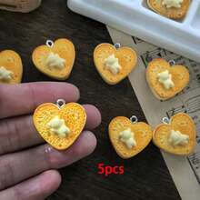 5/10pcs Valentine's Day Heart Pendant, Interesting Resin Heart-Shaped Toast Bread Charm Pendant, DIY Jewelry Accessories - Heart-shaped Teddy Bear Pendant - View 5