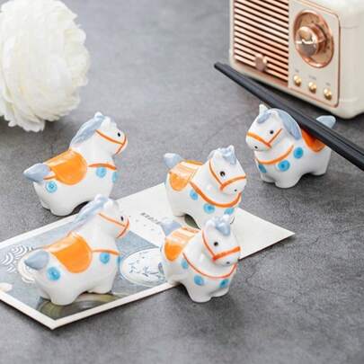 筷架，中式瓷质陶瓷筷架，动物造型陶瓷旋转工作台，唐代马筷架，厨房配件