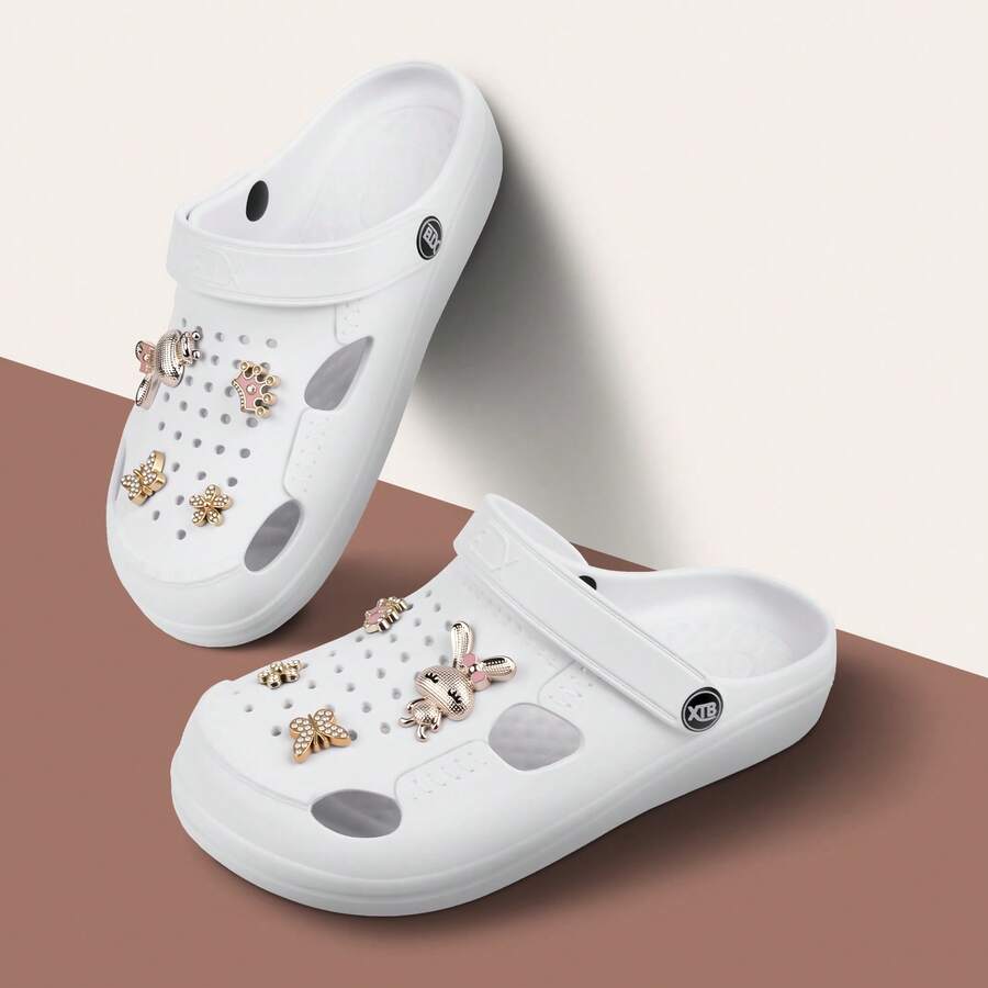 Sandalias tipo zueco de moda para mujer, Chanclas Para Mujer,tipo zuecos para adultos, cómodas y transpirables, perfectas para actividades diarias como pasear por casa, hacer las tareas del hogar, ir al jardín o dar un paseo corto. También son ideales para usar en condiciones de humedad como la playa, la piscina e incluso para trabajos que requieren estar de pie durante largos periodos.mientras que la correa ajustable facilita un calce cómodo y práctico.Pequeños accesorios metálicos en la parte superior del zapato (Emparejamiento aleatorio)