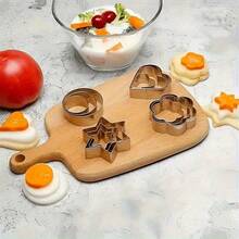 Bộ 3 khuôn làm bánh quy bằng thép không gỉ, với nhiều hình dạng sáng tạo như hình trái tim, hình hoa, hình sao và hình tròn. Lý tưởng để cắt trái cây, tạo hình bánh quy và làm bánh quy. - Nhiều màu - Xem 11